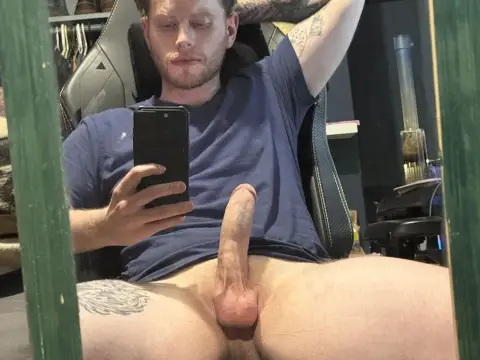 Need someone to help me unwind 😋