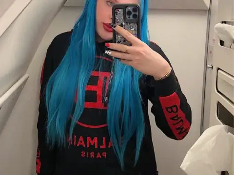 Suck me on the plane