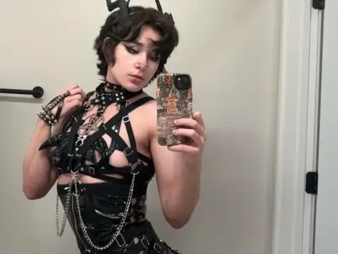 Succuboy in the mood to succ 𓆩♡𓆪